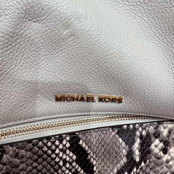Pre-owned Michael Kors Rhea Zip Leather Backpack Chalk Cream Python Color Bag - Picture 4 of 12
